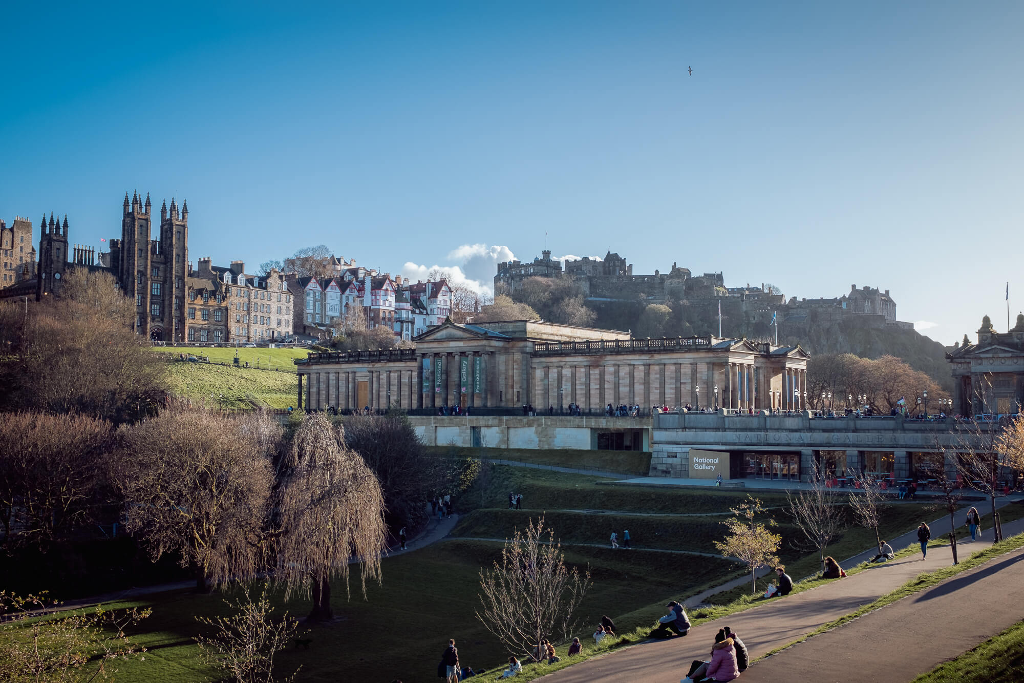 Exploring in Edinburgh, photograph 8
