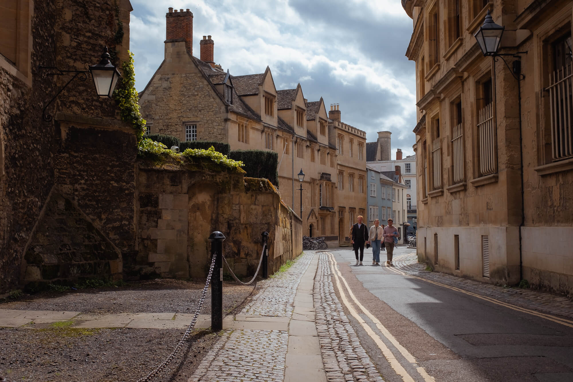 Oxford and the Shire, photograph 2